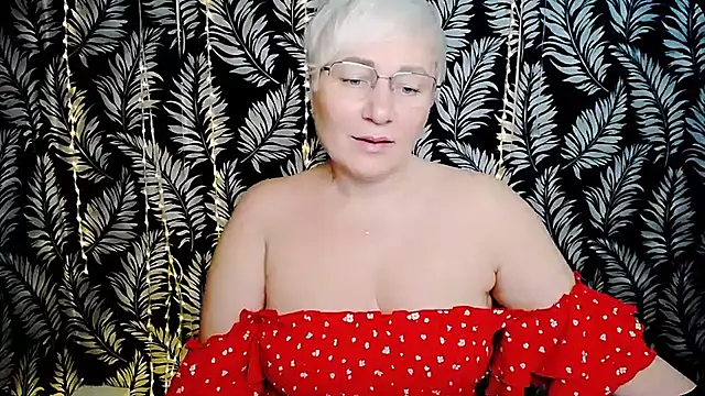 Olivia_playful webcam