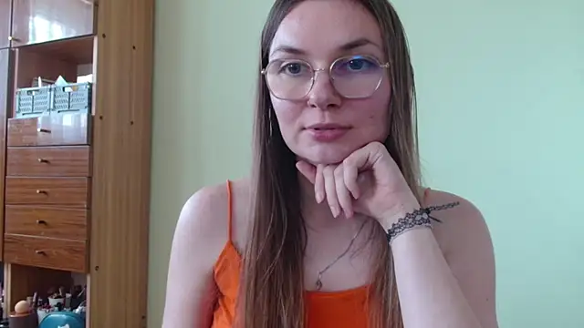 LooveELLYx webcam