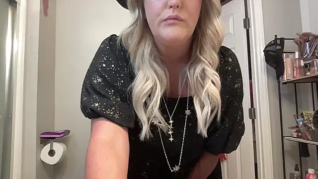 MissNaughtyBlonde