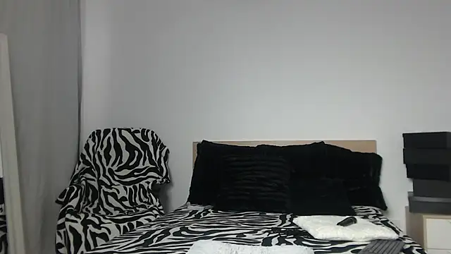 Layla23a webcam