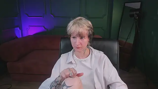 Senpai_Sins webcam