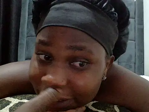 yummyychocolate_ webcam