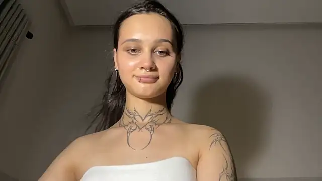 MayraLucarelli webcam