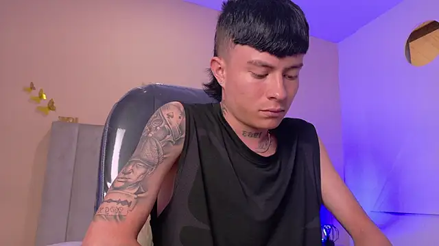 Nascary_Fox webcam