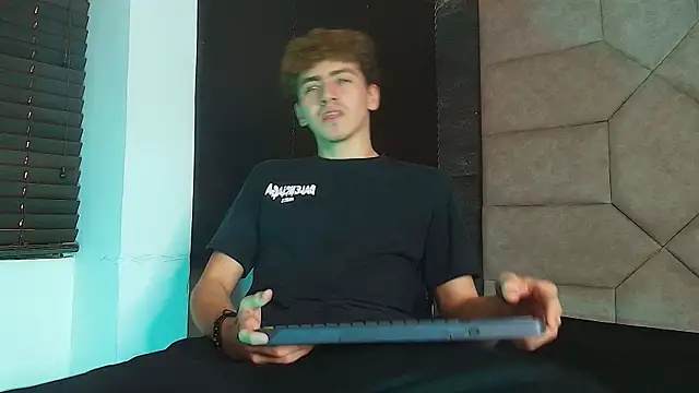 Tyler_Mcrey webcam