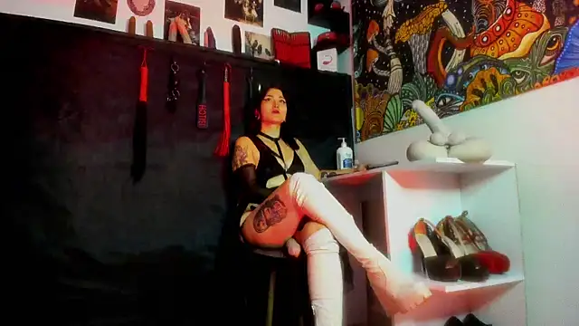 madame_ibby webcam