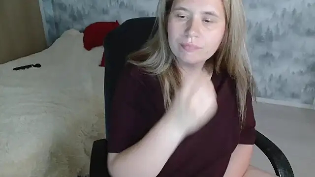 AdelinaLawson webcam