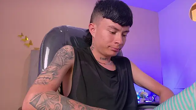 Nascary_Fox webcam