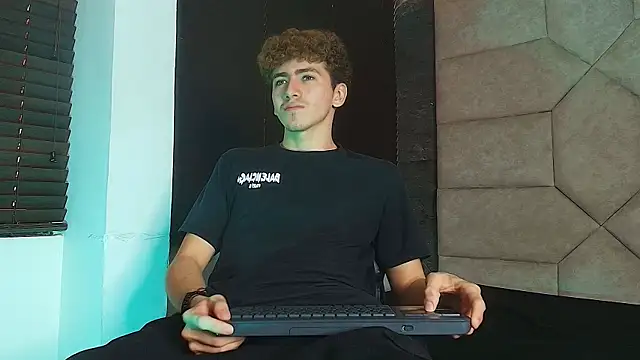 Tyler_Mcrey webcam