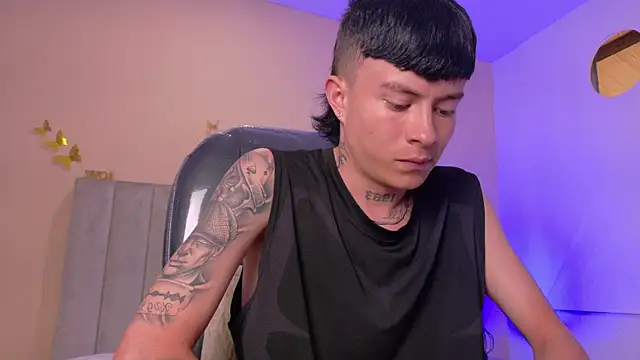 Nascary_Fox live cam on StripChat
