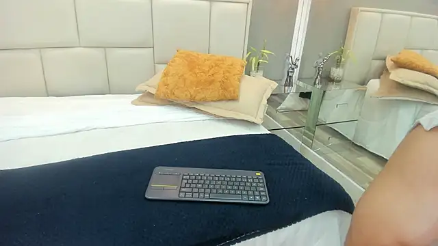 Charlie___Musk webcam