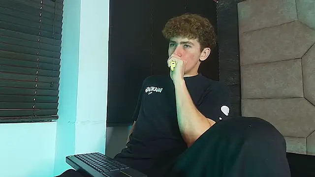 Tyler_Mcrey webcam