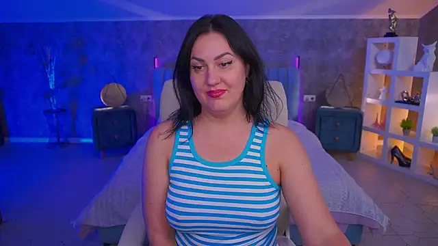 VelvetLuck webcam