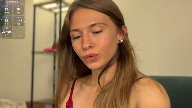 LovelyKatea webcam