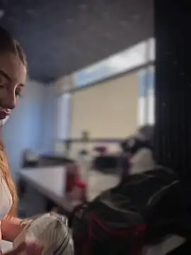 Isabella-Teen webcam