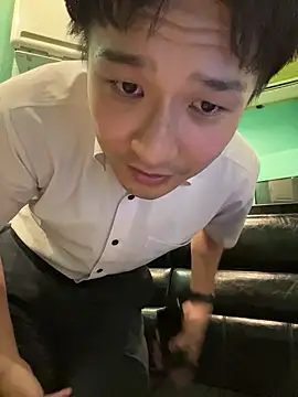 yuuki8910 live sex cam