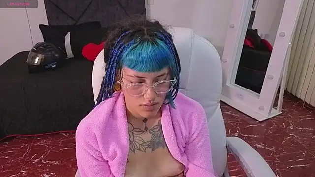 _sharlotte777 webcam