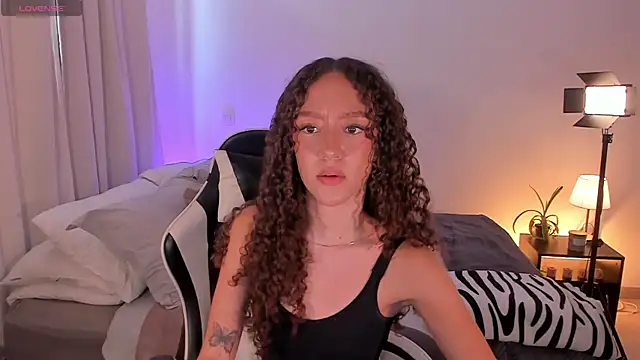 ChloeMoreti webcam