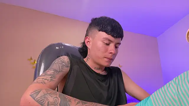 Nascary_Fox live cam on StripChat