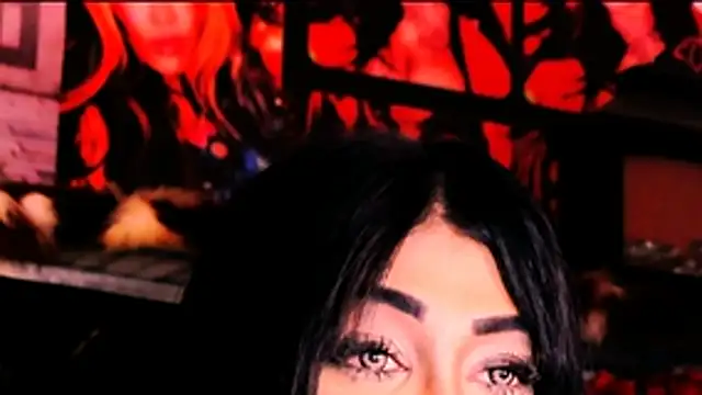indian_dreamgirl webcam