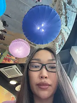 trytomakememoam webcam
