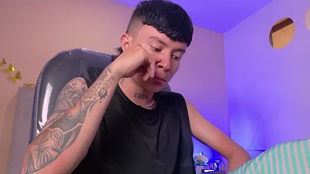 Nascary_Fox webcam