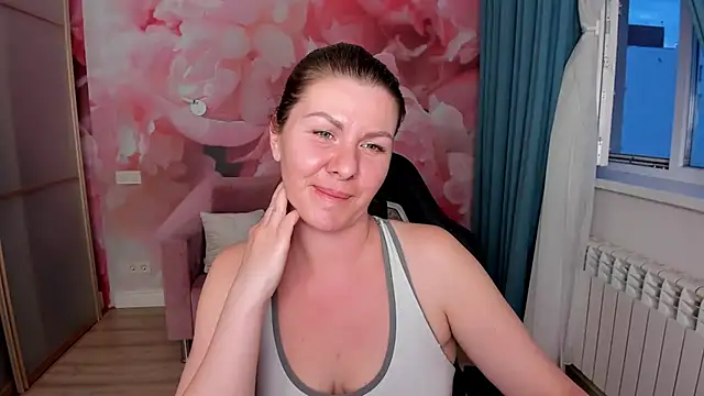 LunaKissesx webcam