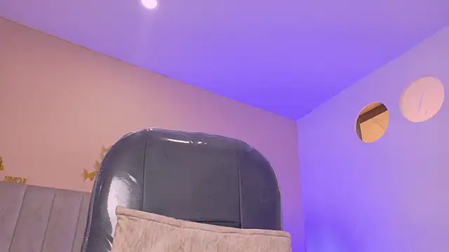 Nascary_Fox webcam
