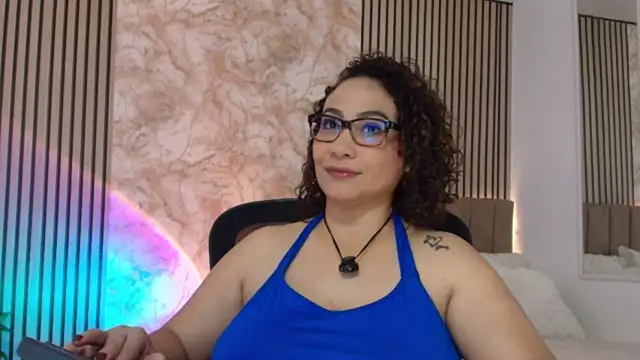 JuliRamirez webcam