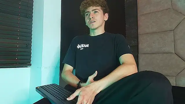 Tyler_Mcrey webcam