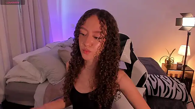 ChloeMoreti webcam