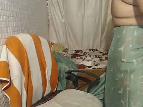 Oh_Maya webcam