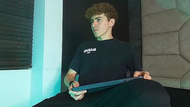 Tyler_Mcrey webcam