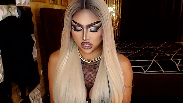 MassiveCockTrans webcam