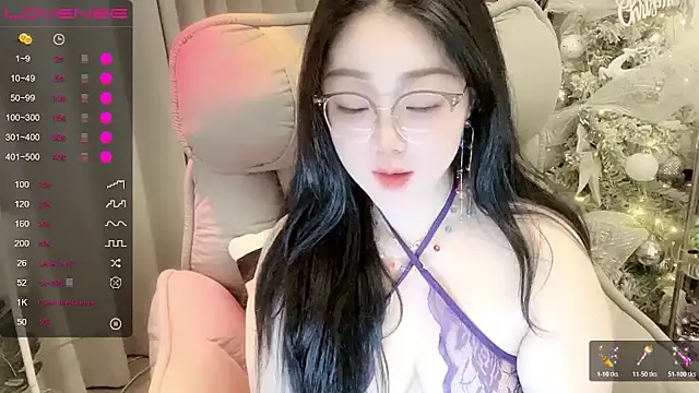 Monica-666888- webcam
