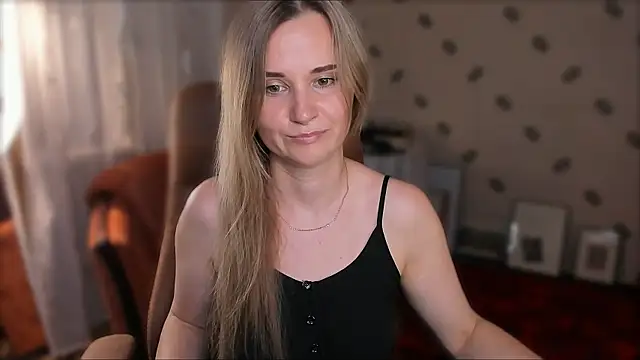 MiaSparkes webcam