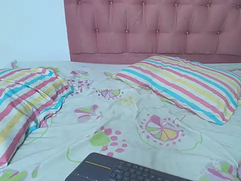 Saritamooon webcam