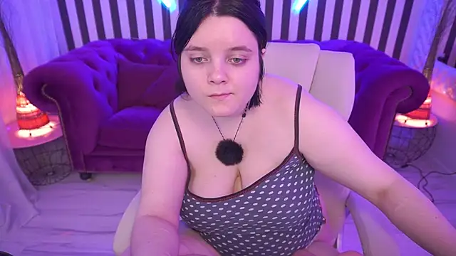 LittleShyy webcam