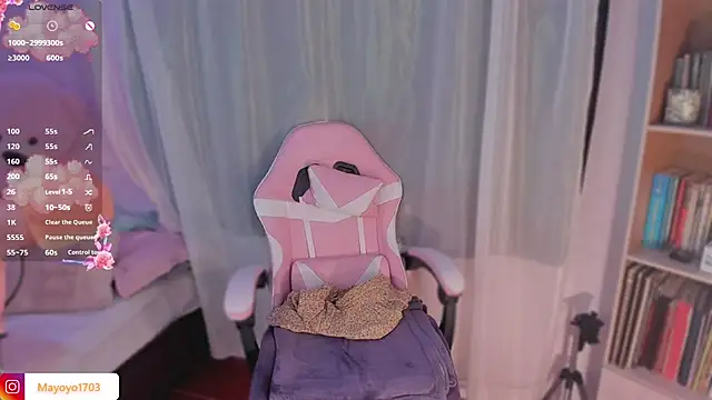 kiki_cavilll webcam