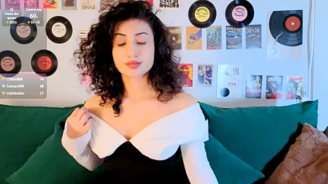 Maya_Rogerss webcam