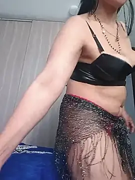 LunaRouuse_ webcam
