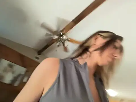 tastemecaroline webcam