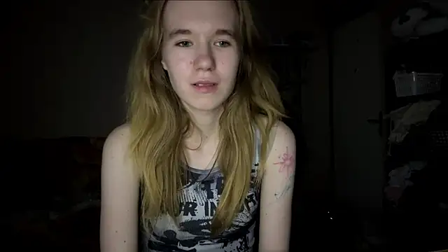 LeomaJee webcam