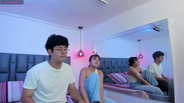 DominicaAndLorenzo webcam