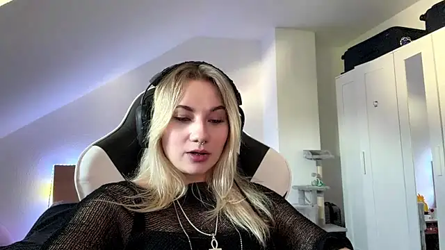 tutsiecutie webcam