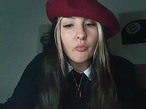 latinbabygirl webcam