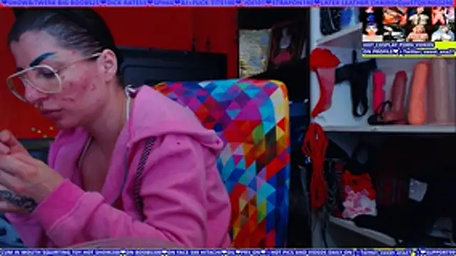 cuminmenowbbyx webcam
