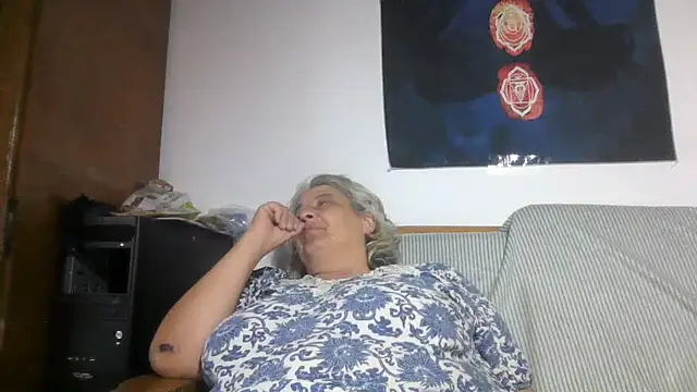 ExquisiteMature webcam