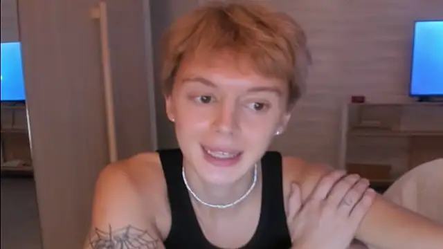 angelAndyy webcam