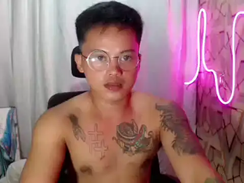 urhot_fucker999 webcam